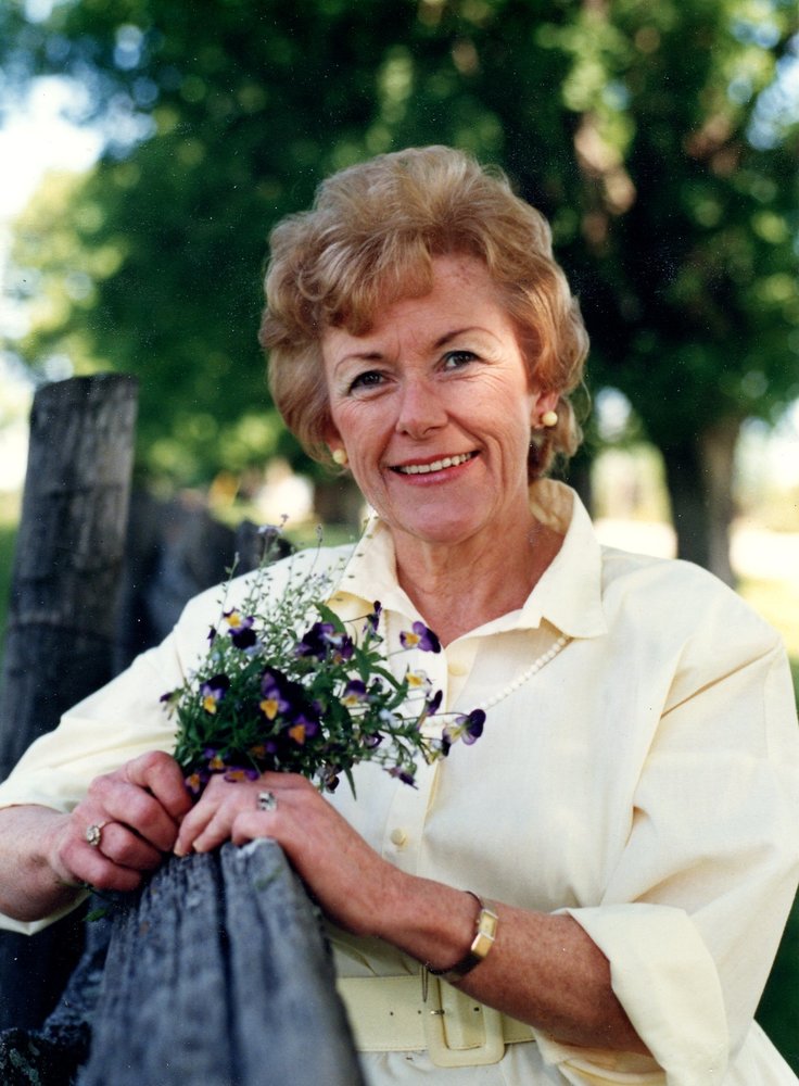 Etheleen Martin (Mitchell)